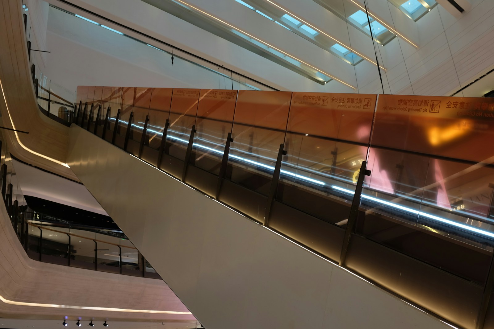 Modern escalator